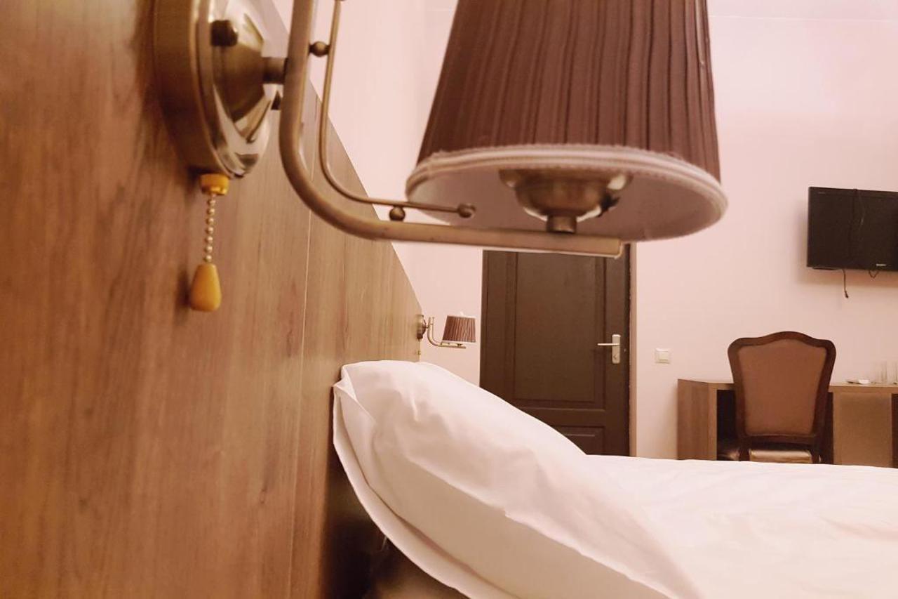 Classic Hotel Tbilisi Esterno foto